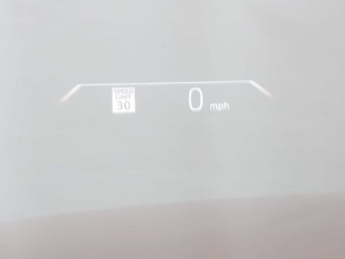 Certified 2025 BMW X2 xDrive28i image 9