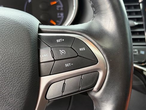 Used 2021 Jeep Grand Cherokee Laredo X AWD/4WD image 27