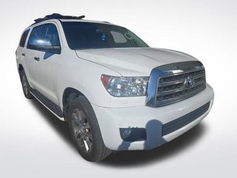 Used 2017 Toyota Sequoia Limited image 2