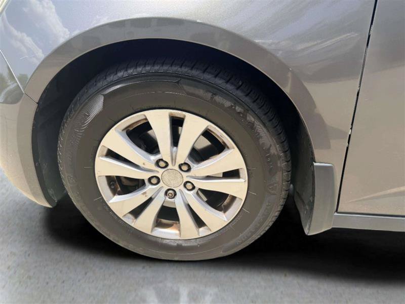 Used 2015 Honda Odyssey EX-L image 19