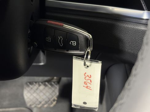 Used 2025 Audi Q3 2.0T Premium AWD/4WD image 34