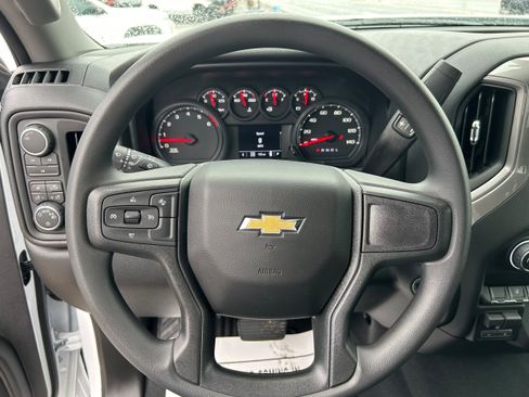 Used 2026 Chevrolet Silverado 2500 Custom w/ Custom Value Package image 20