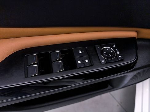 Used 2023 Lexus ES 350 Ultra Luxury image 19