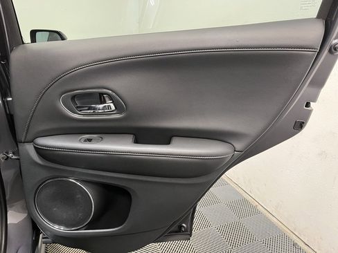 Used 2021 Honda HR-V EX-L image 18
