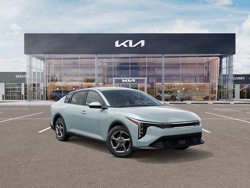New 2026 Kia K4 FWD image 9