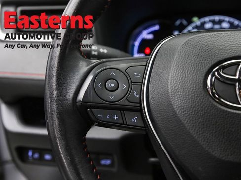 Used 2022 Toyota RAV4 SE image 15