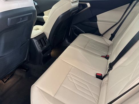 Used 2025 BMW X3 xDrive30i w/ Convenience Package image 13