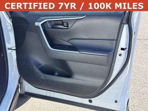 Used 2023 Toyota RAV4 LE image 8