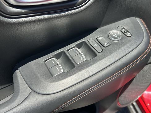 Certified 2025 Honda HR-V Sport image 16