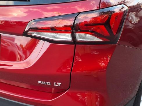 Certified 2024 Chevrolet Equinox LT AWD/4WD image 9