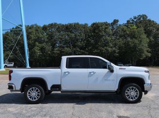 Used 2025 Chevrolet Silverado 2500 LTZ w/ LTZ Premium Package AWD/4WD video 2