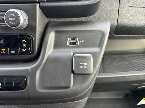Used 2025 RAM ProMaster 2500 image 24