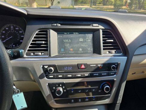 Used 2011 Hyundai Sonata Limited FWD image 58