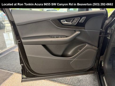 Used 2019 Audi Q7 3.0T Premium w/ Cold Weather Package AWD/4WD image 12