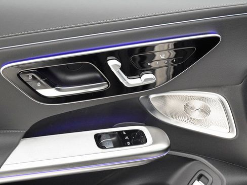 New 2026 Mercedes-Benz CLE 300 4MATIC Coupe image 21