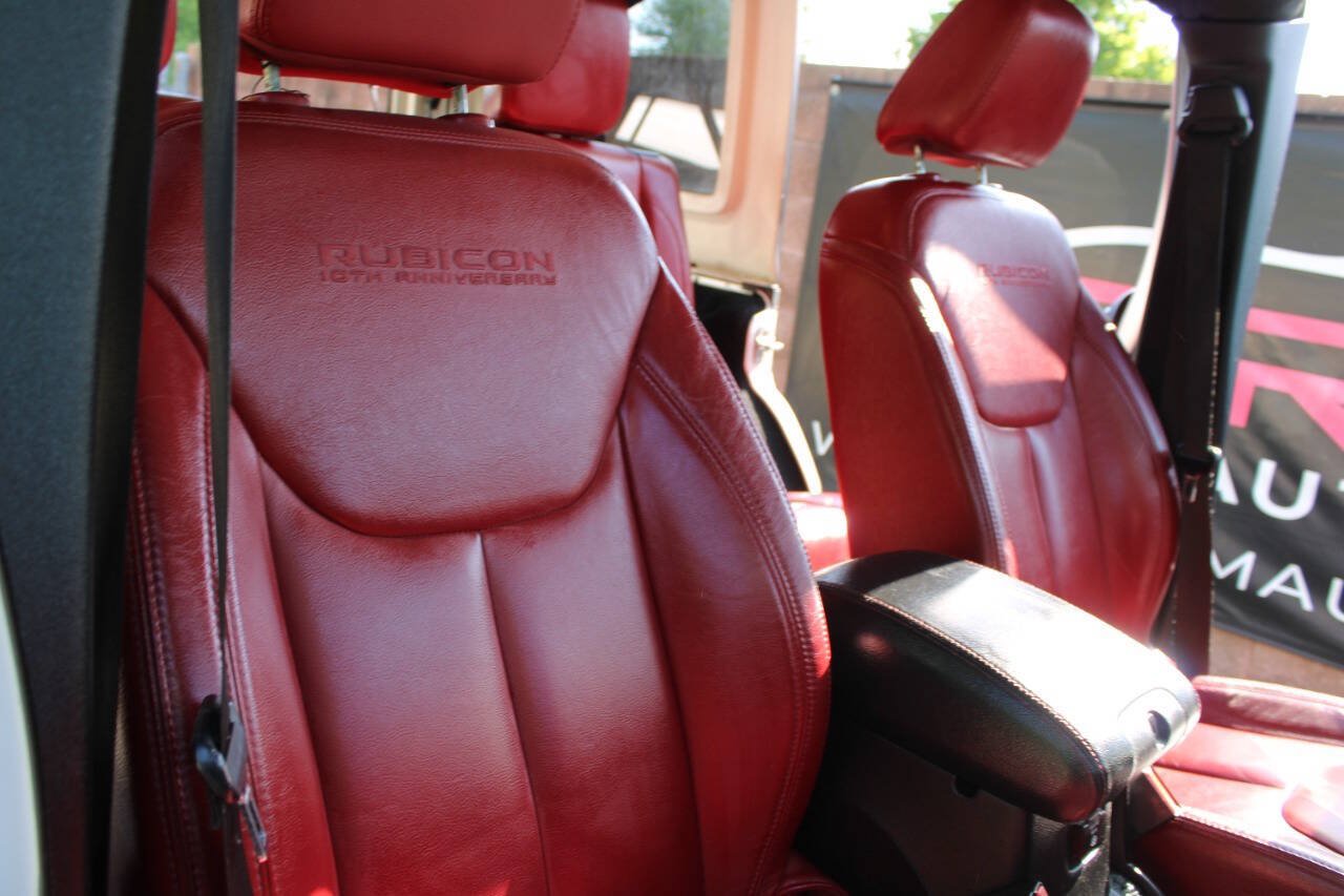 Used 2013 Jeep Wrangler Unlimited Rubicon AWD/4WD image 10