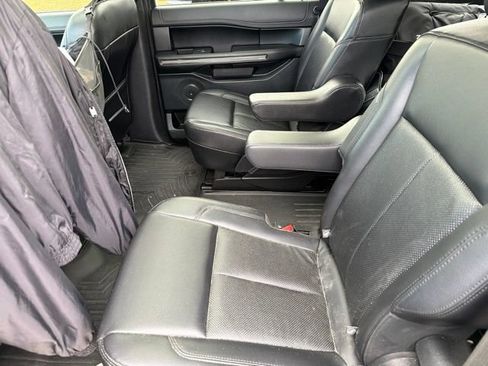 Used 2020 Ford Expedition XLT w/ Equipment Group 202A AWD/4WD image 10