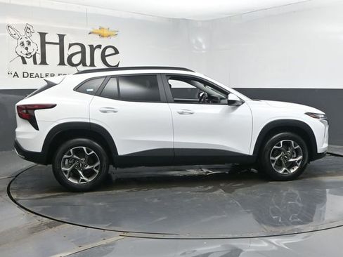 New 2026 Chevrolet Trax LT w/ Driver Confidence Package image 15