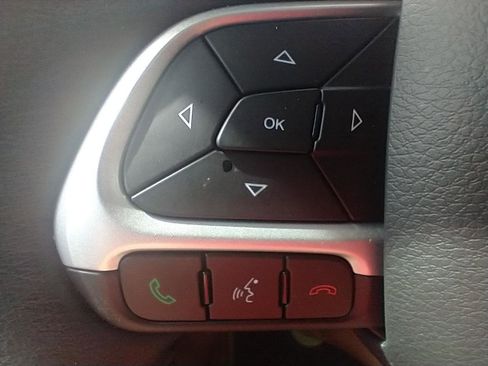 Used 2020 Jeep Renegade Latitude w/ Cold Weather Group image 27