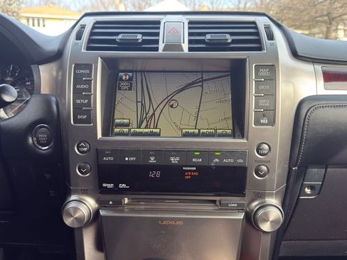 Used 2010 Lexus GX 460 460 image 32