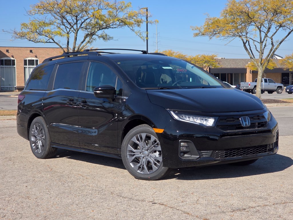 New 2027 Honda Odyssey Touring image 2