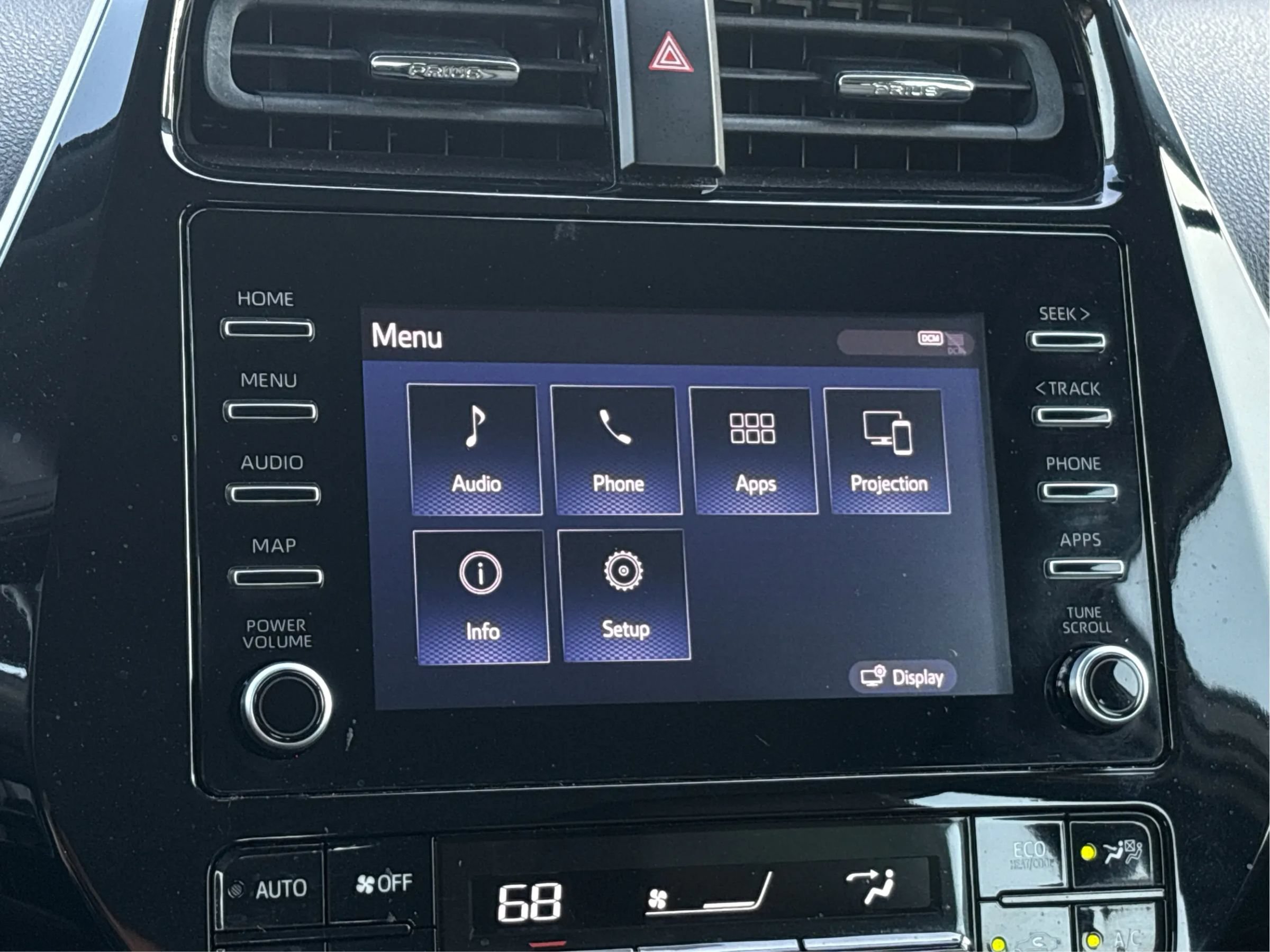 Used 2020 Toyota Prius XLE w/ Advanced Technology Package AWD/4WD image 22