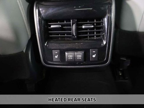 Used 2019 Toyota Avalon Limited image 10