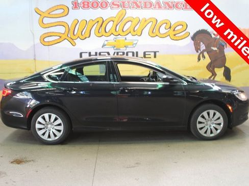 Used 2016 Chrysler 200 LX image 1