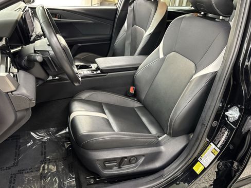 Used 2025 Toyota Camry SE w/ Convenience Package AWD/4WD image 24