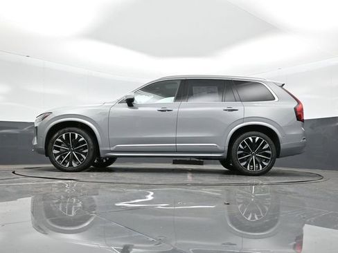 New 2026 Volvo XC90 B6 Plus w/ Protection Package Premier image 35