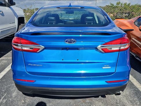 Used 2019 Ford Fusion SE w/ Equipment Group 151A image 4
