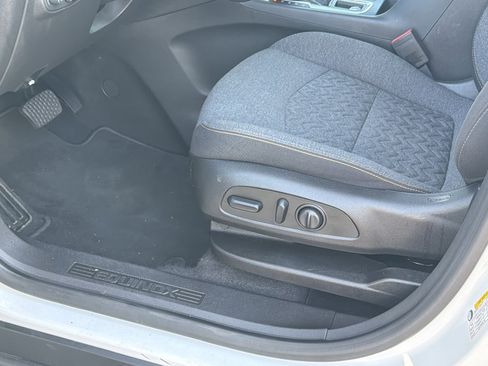 Used 2022 Chevrolet Equinox LT FWD image 15