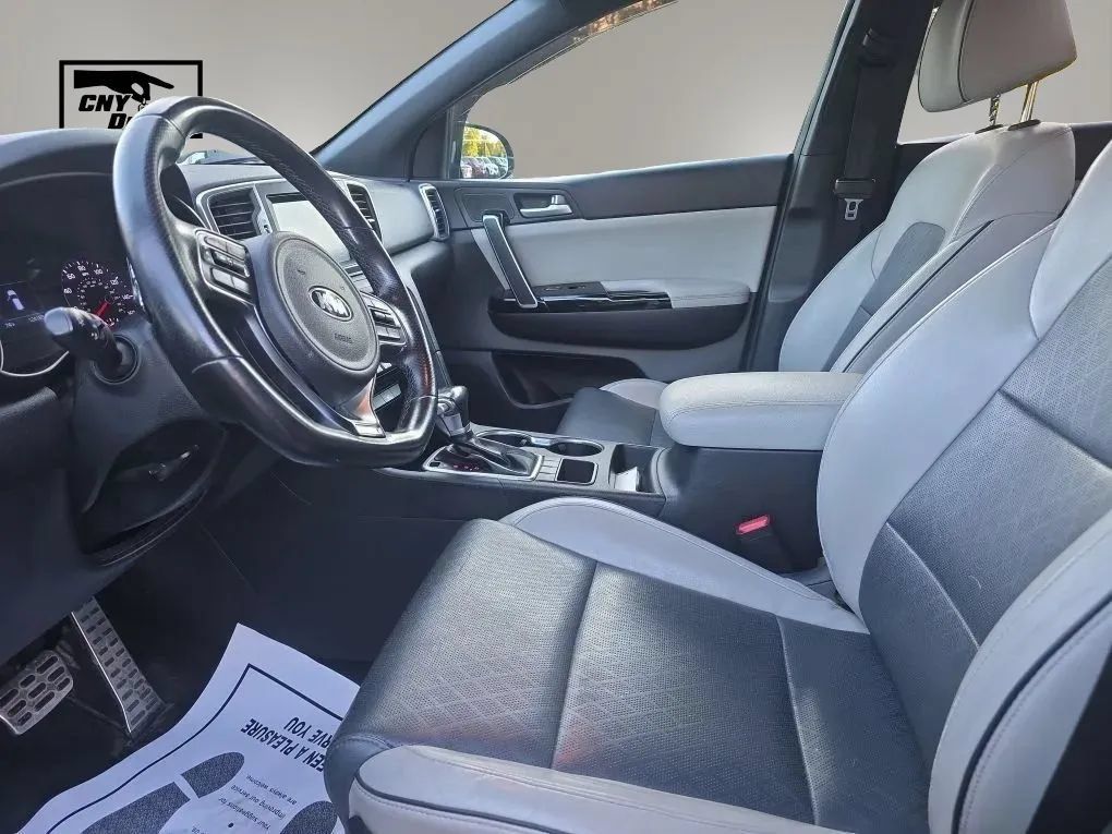 Used 2018 Kia Sportage EX w/ EX Sport Appearance Package AWD/4WD image 9