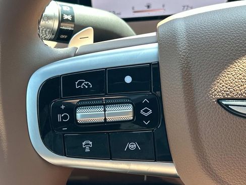 New 2026 Genesis GV70 2.5T Advanced image 33