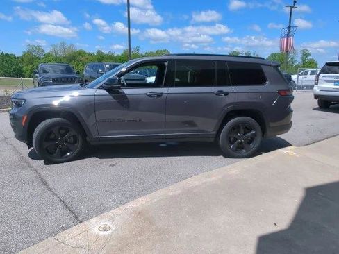 Certified 2023 Jeep Grand Cherokee L Laredo AWD/4WD image 29
