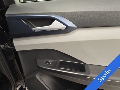 Used 2024 Volkswagen Taos SE AWD/4WD image 14