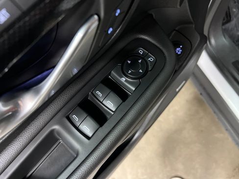 Certified 2022 GMC Terrain AT4 w/ Infotainment Package II AWD/4WD image 17