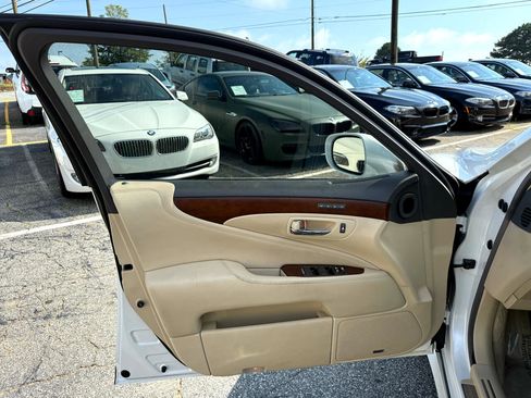 Used 2011 Lexus LS 460 Luxury image 8