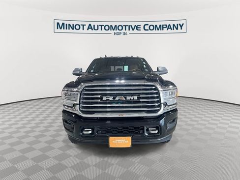 Used 2022 RAM 3500 Limited AWD/4WD image 3