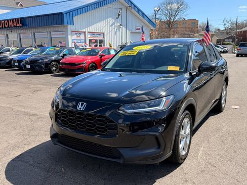 Used 2023 Honda HR-V LX image 4