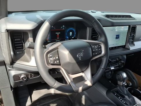 New 2026 Ford Bronco Badlands image 20