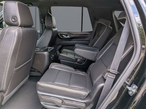 Used 2023 Chevrolet Tahoe Premier AWD/4WD image 16
