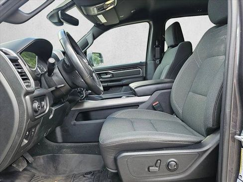 Used 2022 RAM 1500 Big Horn AWD/4WD image 12