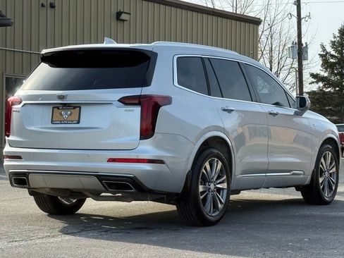Used 2020 Cadillac XT6 Premium Luxury FWD image 6