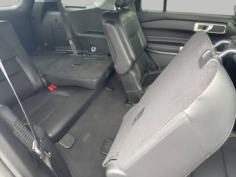 Certified 2023 Ford Explorer XLT w/ Equipment Group 202A image 14