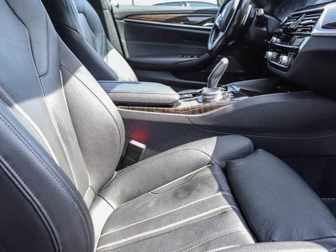 Used 2020 BMW 540i w/ M Sport Package RWD image 17