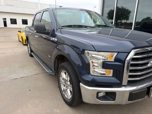 Used 2017 Ford F150 XLT w/ Equipment Group 301A Mid RWD image 5