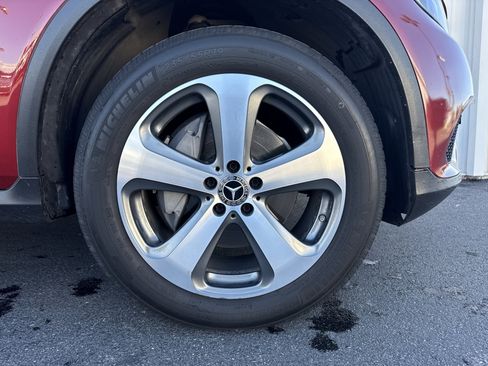 Used 2019 Mercedes-Benz GLC 300 GLC 300 image 32