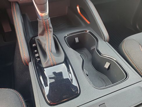 Used 2022 Nissan Frontier PRO-4X image 16