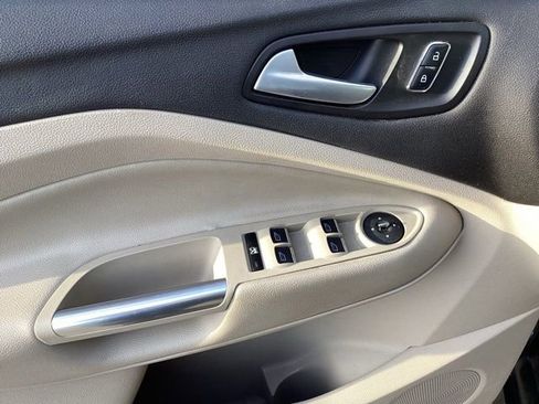 Used 2014 Ford C-MAX SE image 25